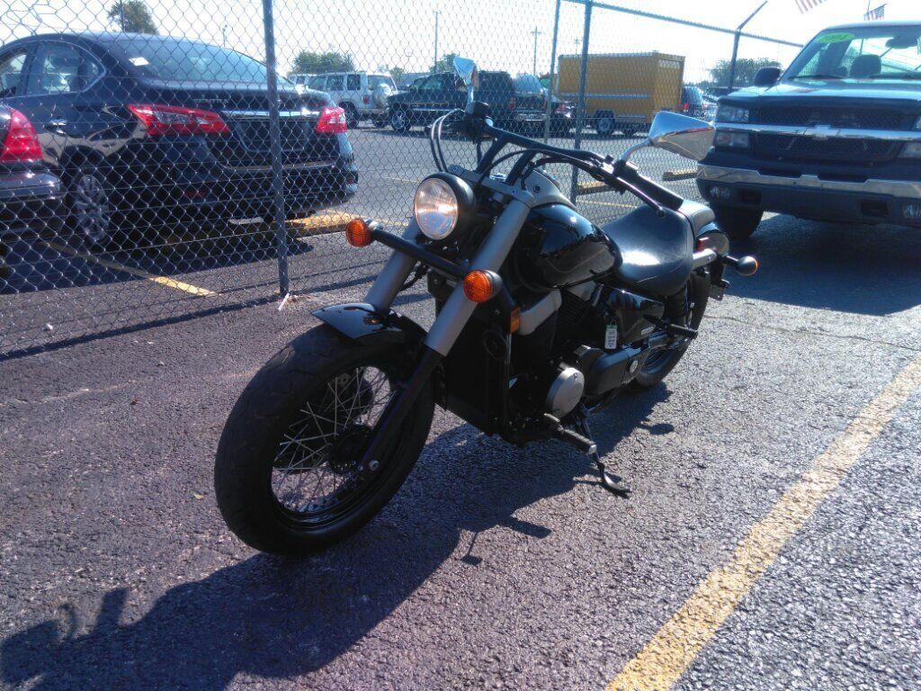 Honda VT750 (Shadow Phantom)