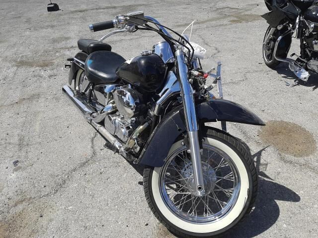 Honda VT750 (Shadow Aero)