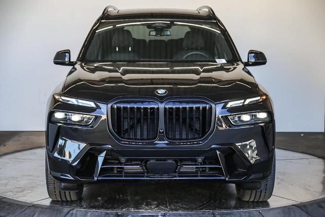 2024 BMW X7