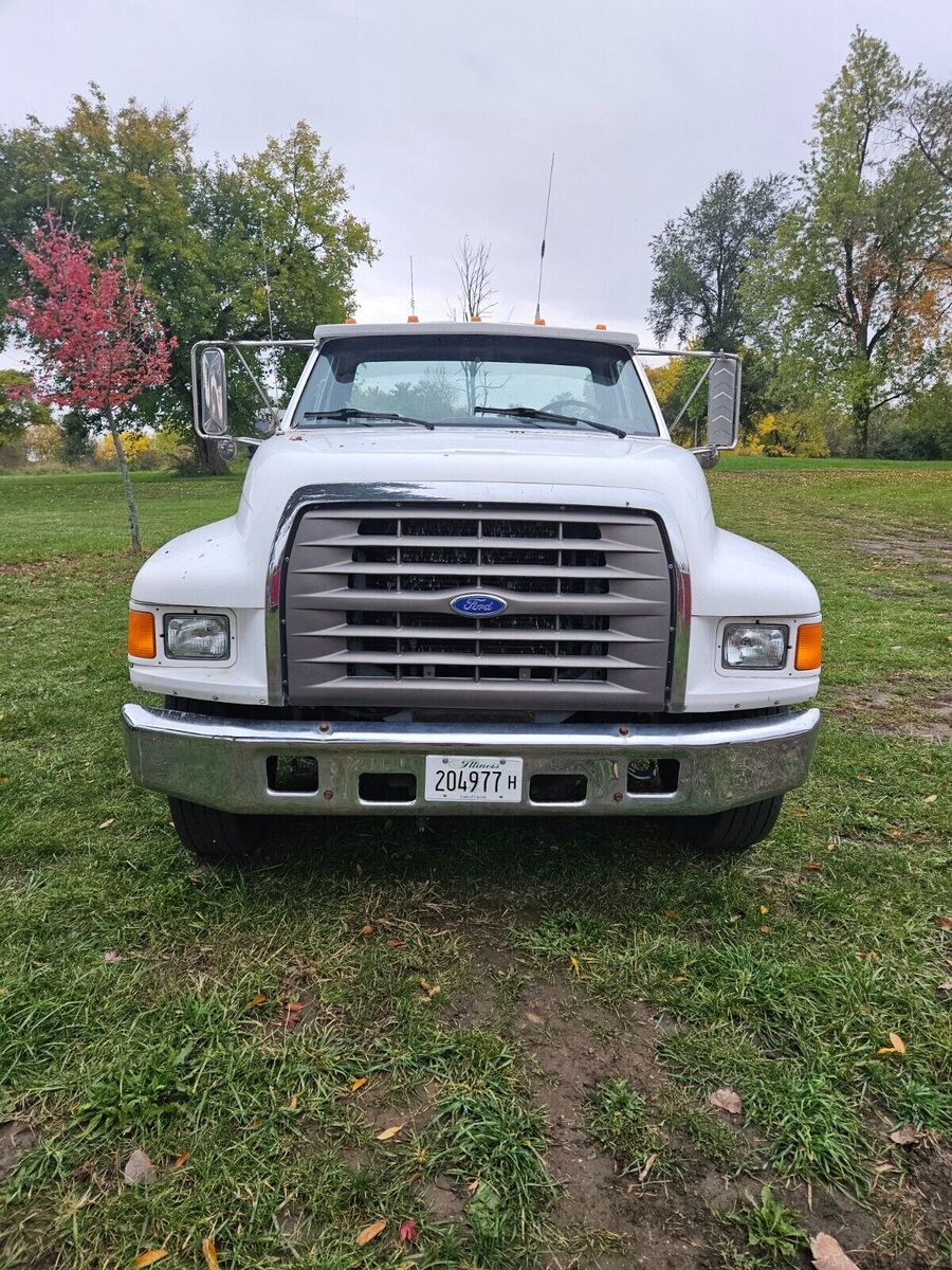 Ford F-800