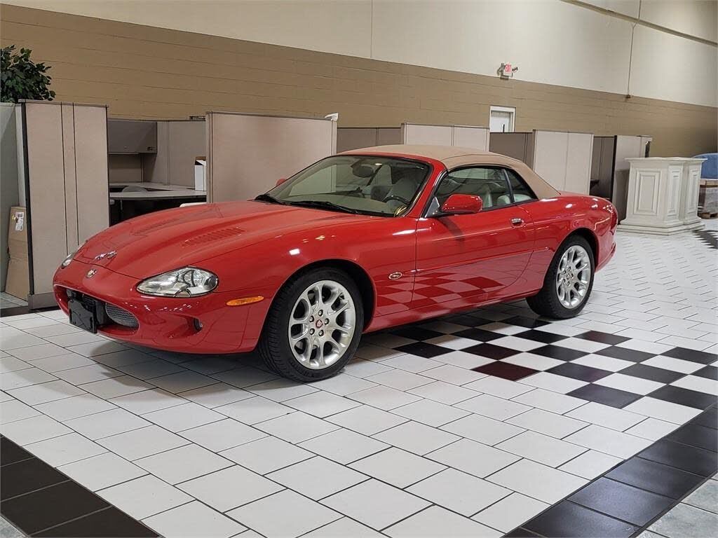 Jaguar XKR