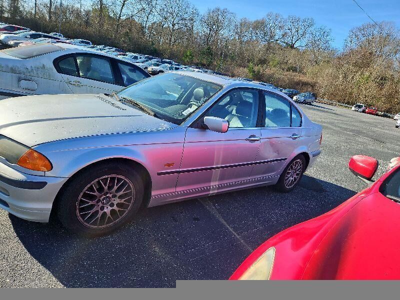 BMW 328i