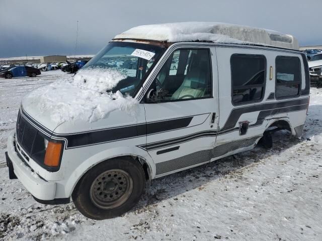 GMC Safari
