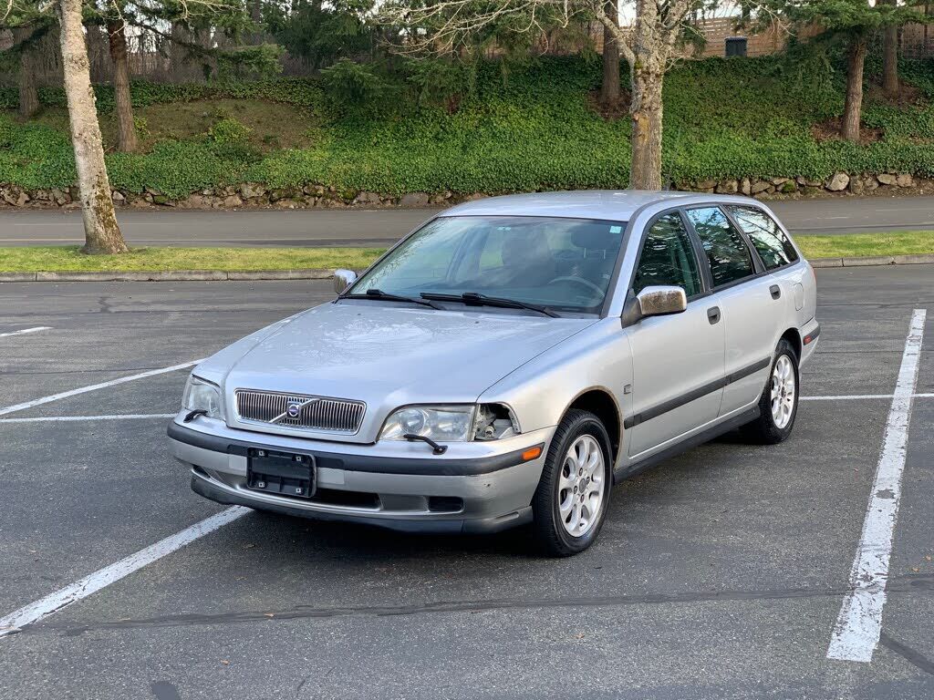 Volvo V40