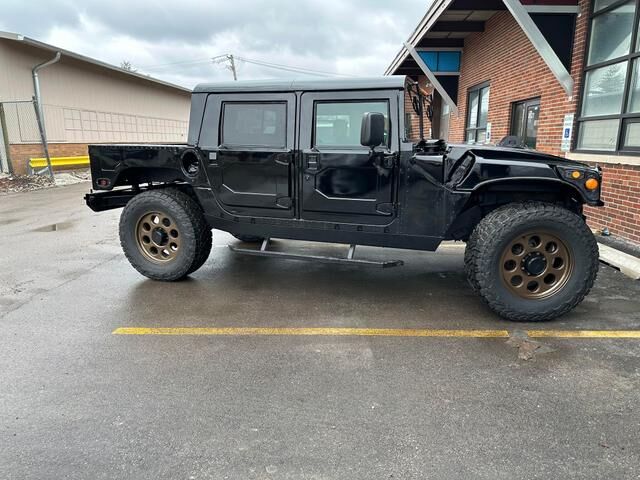 HUMMER H1
