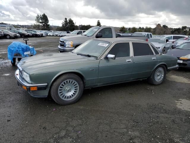 Jaguar XJ12