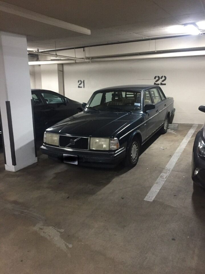 Volvo 240 Series