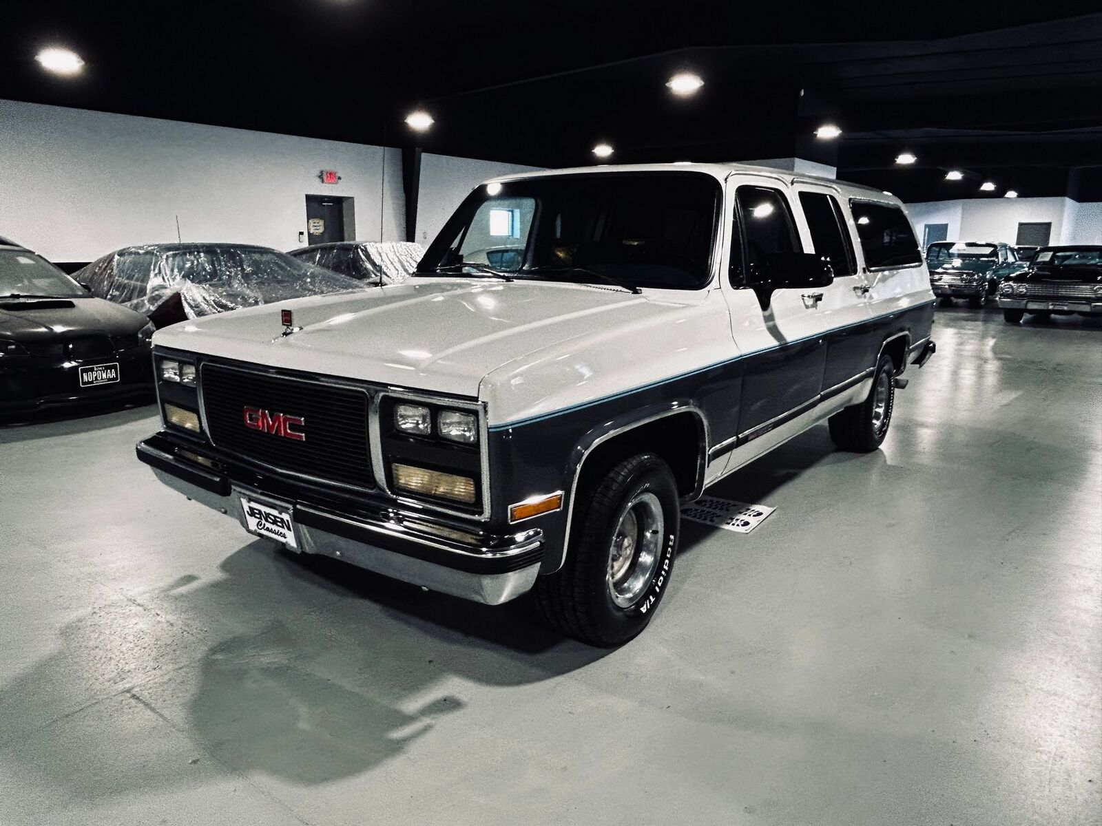 GMC Suburban