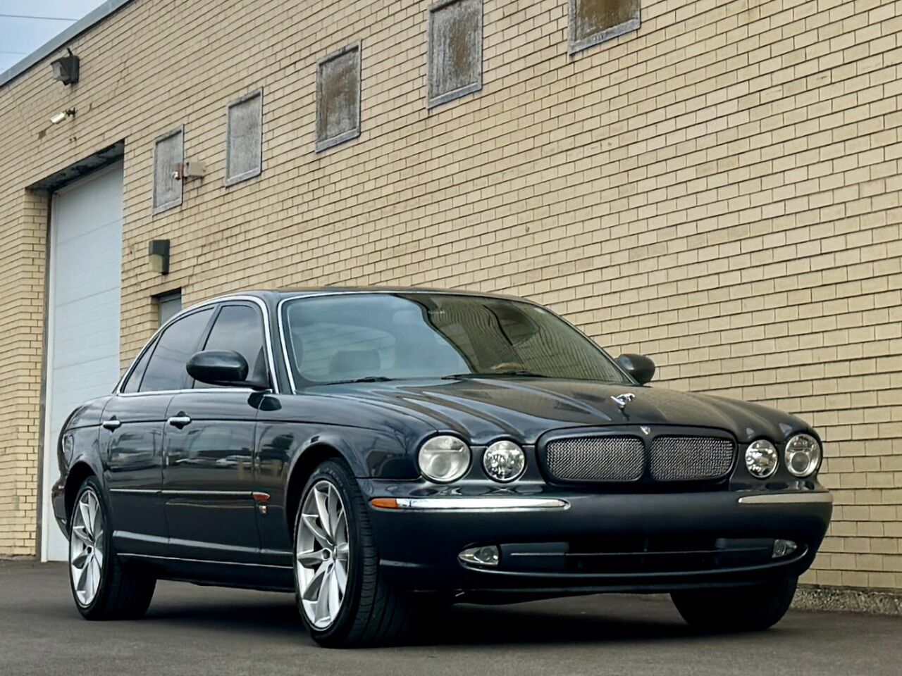 Jaguar XJR