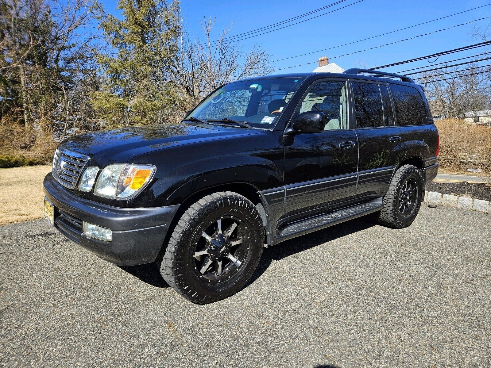 Lexus LX