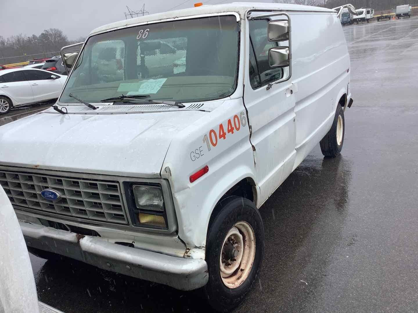 Ford E-250