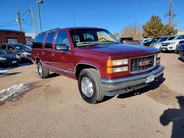 GMC Suburban
