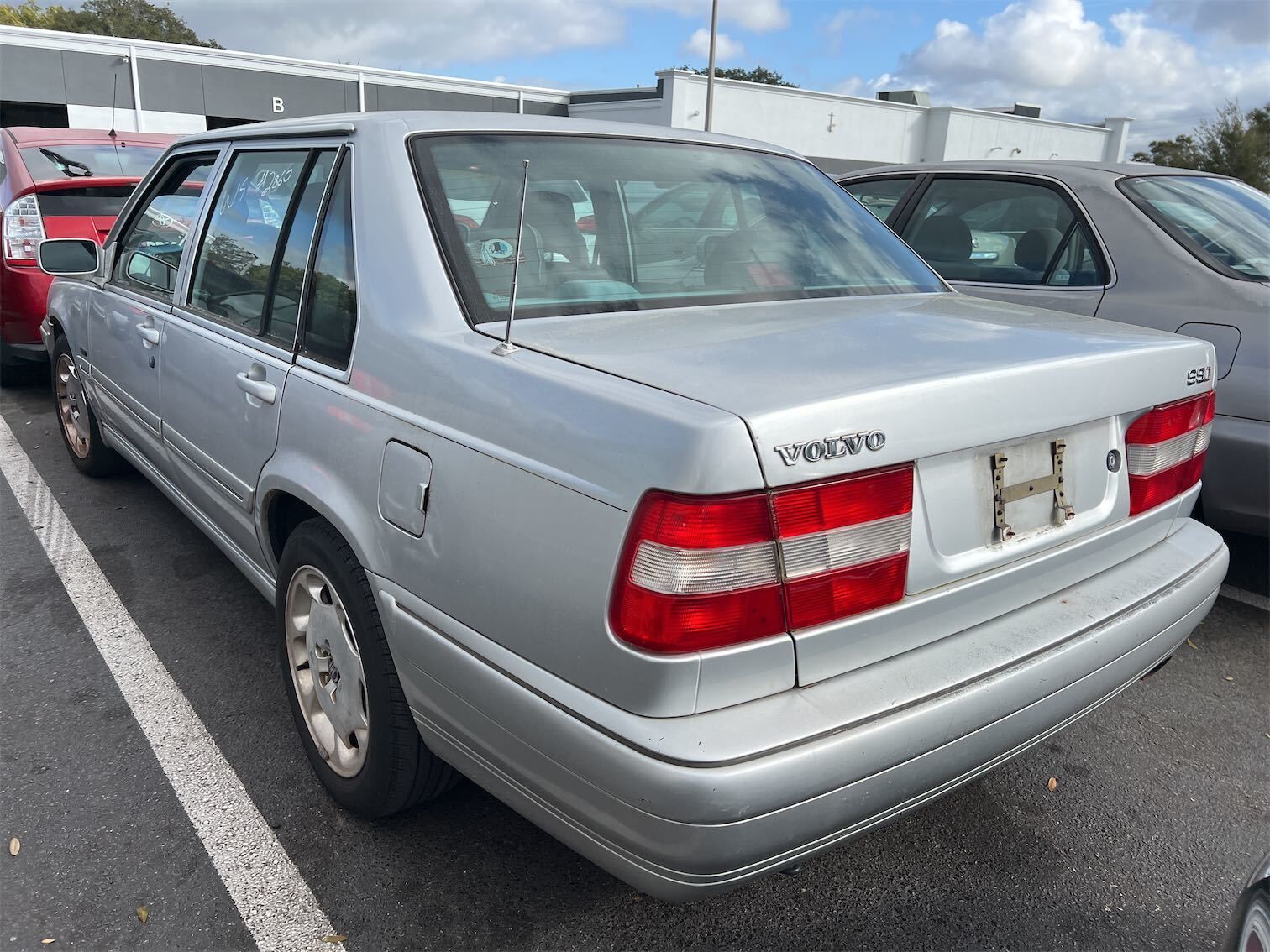Volvo S90