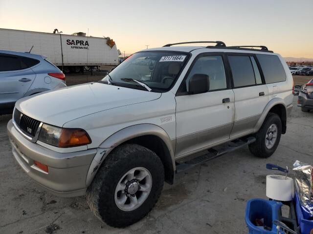 Mitsubishi Montero Sport