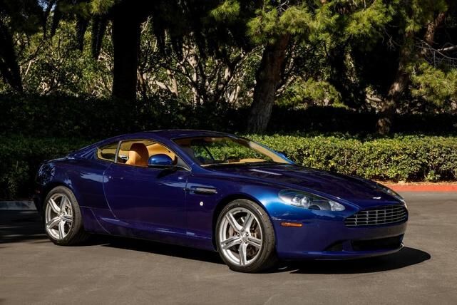 Aston Martin DB9