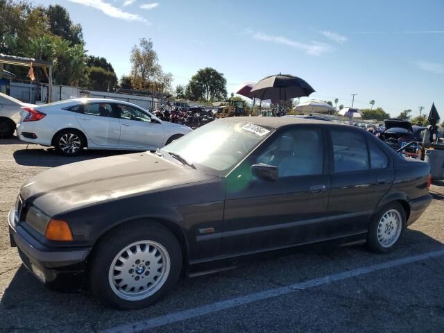 BMW 328i