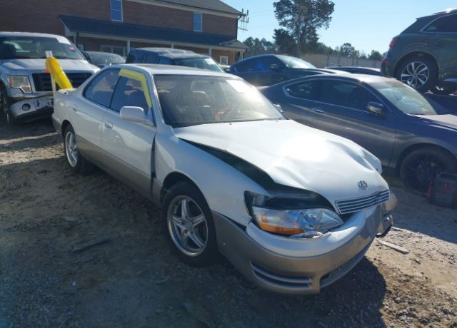 Lexus ES