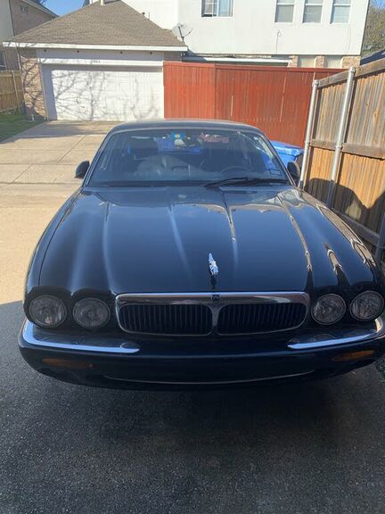 Jaguar XJ8