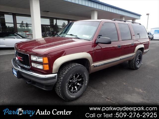 GMC Suburban