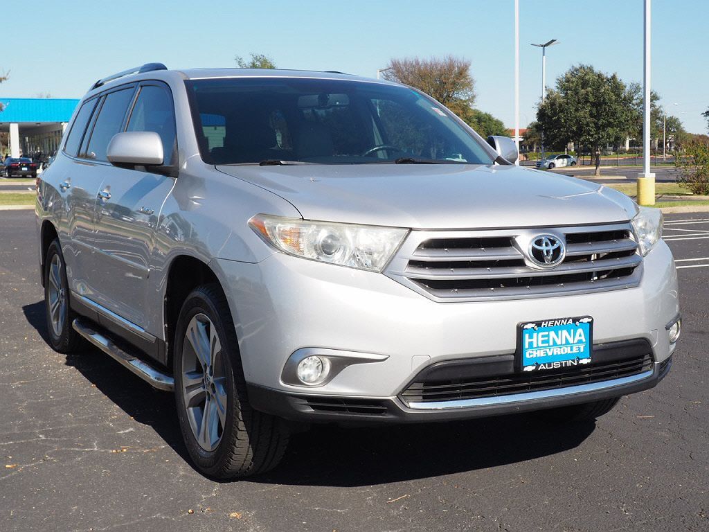 2011 TOYOTA Highlander