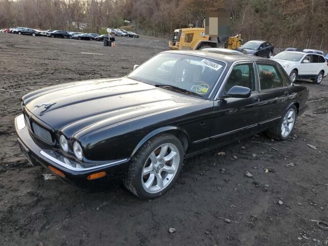 Jaguar XJR