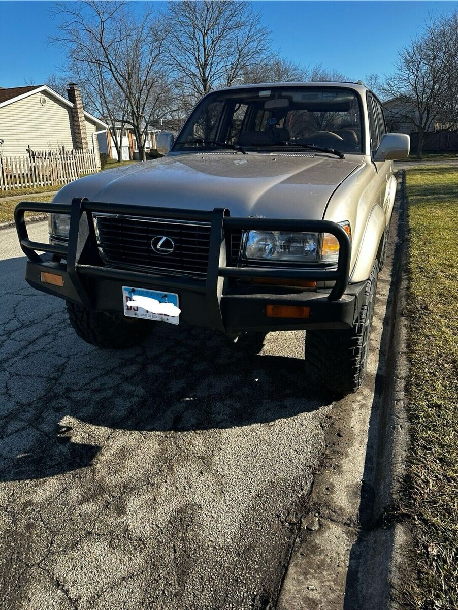 Lexus LX