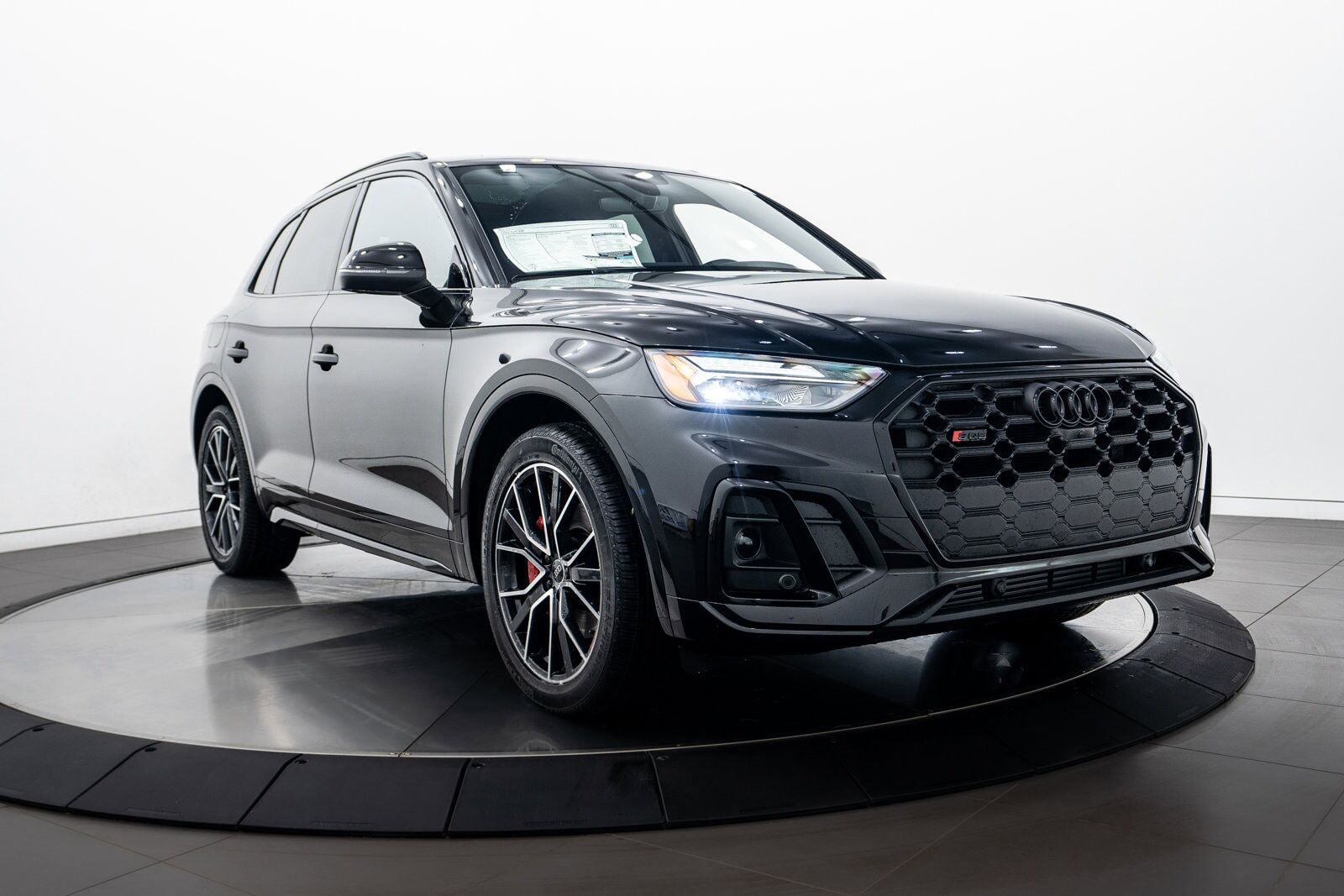 2024 Audi SQ5