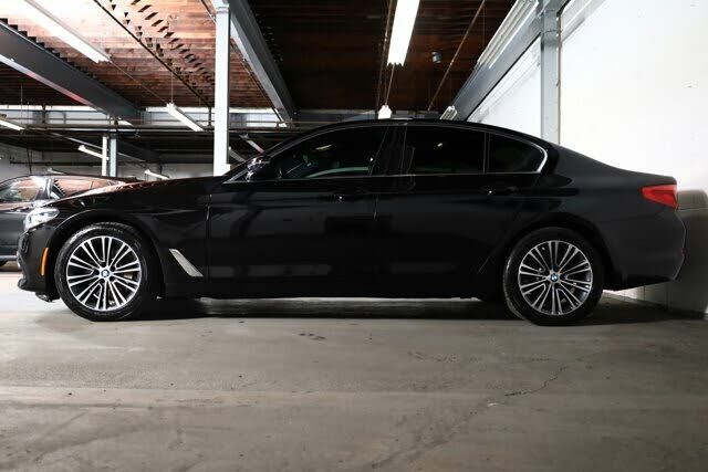 2019 BMW 530i