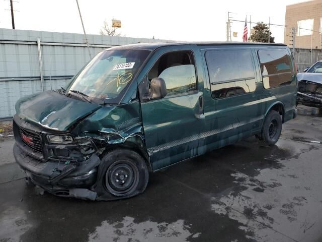 GMC Savana