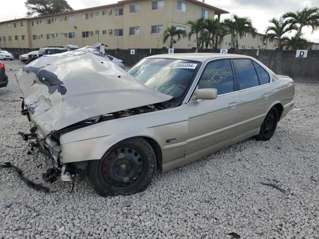 BMW 530i