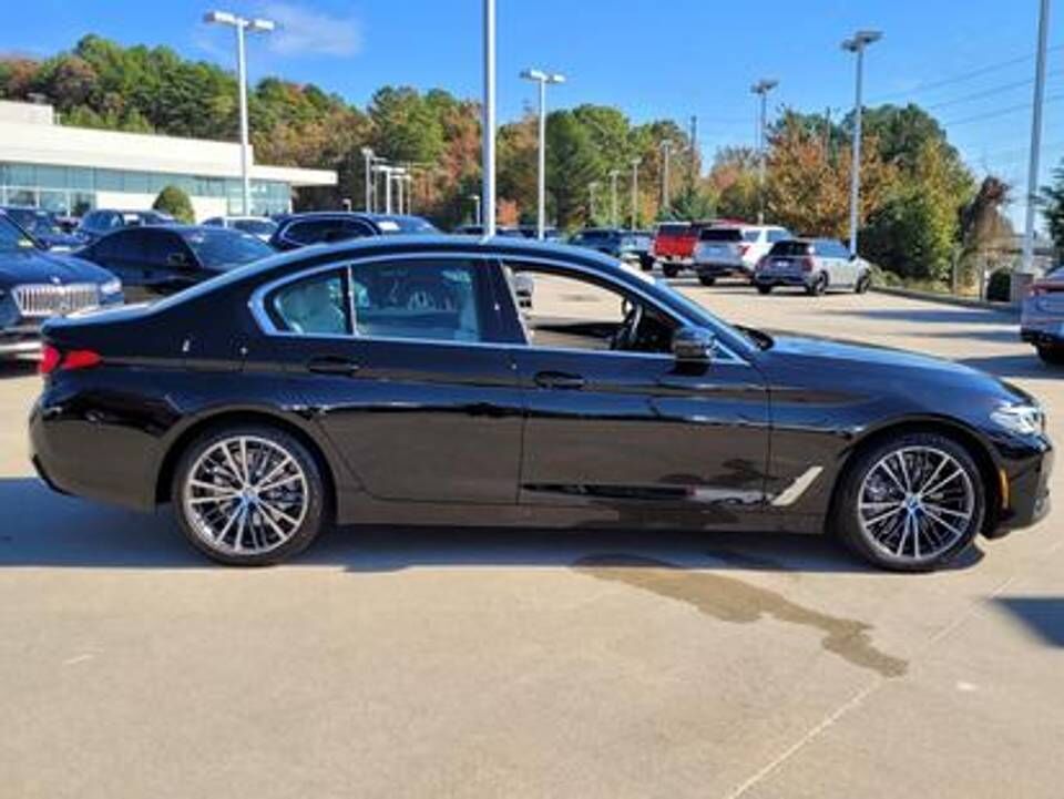 2023 BMW 530i