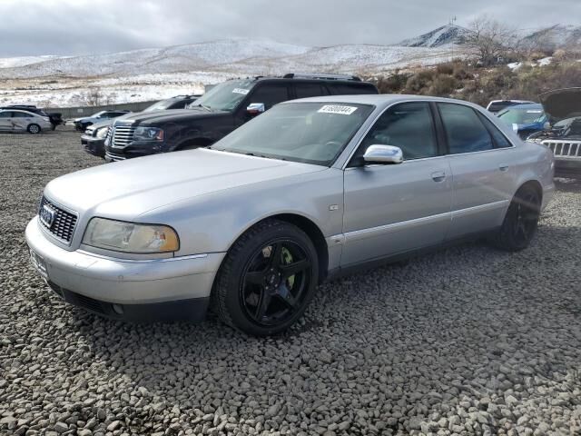 Audi S8