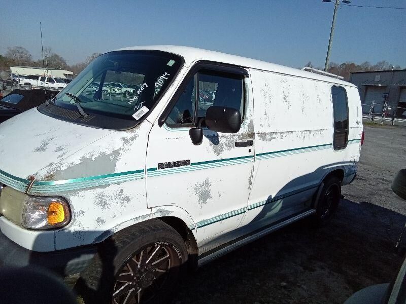 Dodge Ram Van