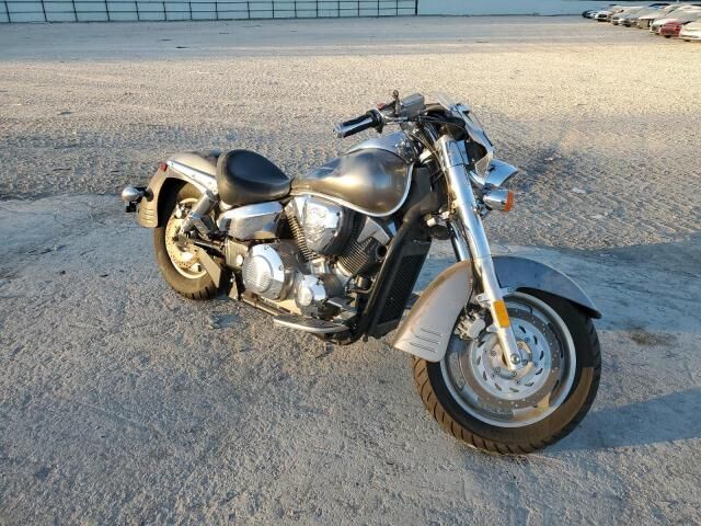 Honda VTX1300R