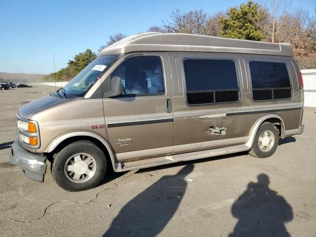 GMC Savana