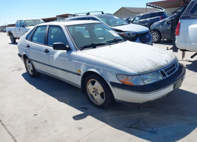 Saab 900