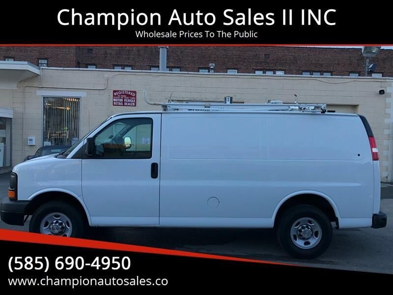 2013 CHEVROLET Express