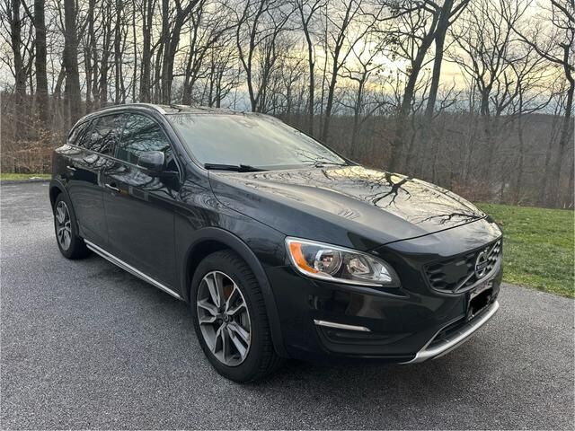 Volvo V60CC