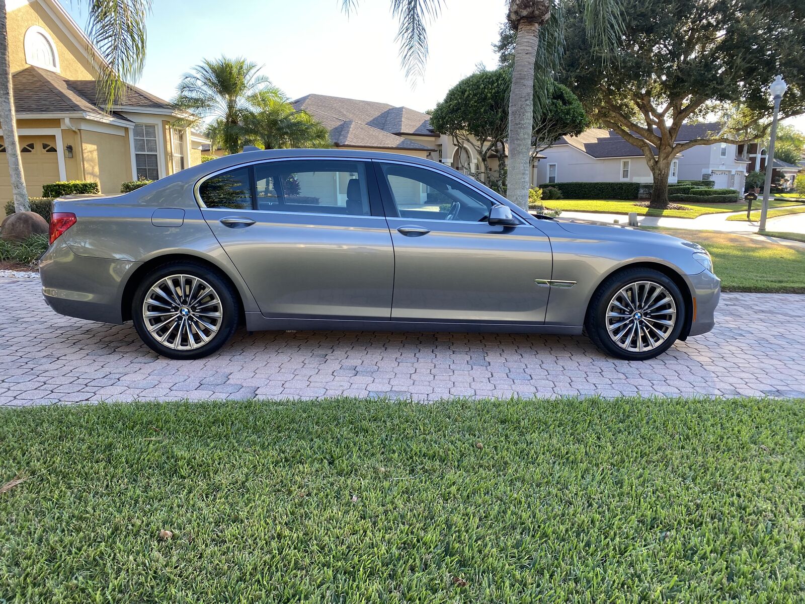 BMW 740Li