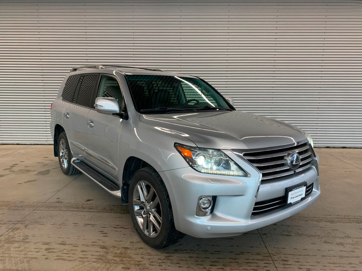 Lexus LX