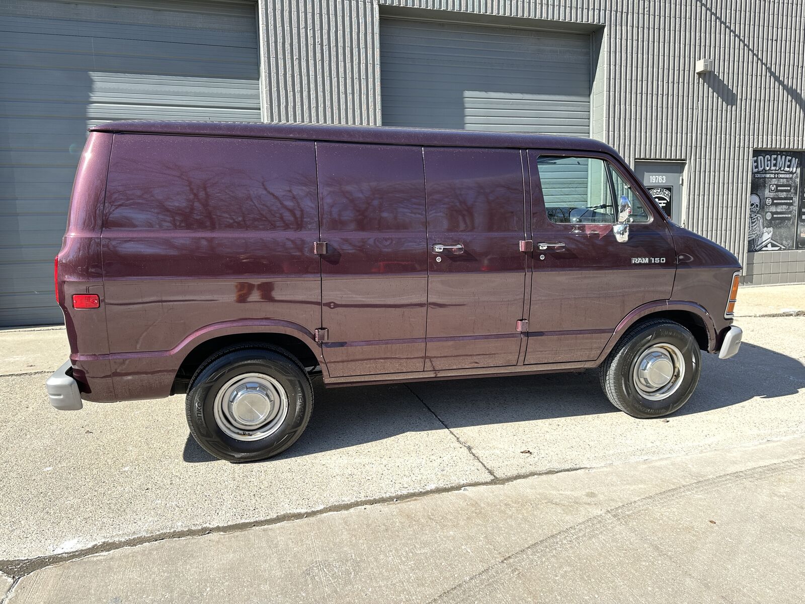 Dodge Ram Van