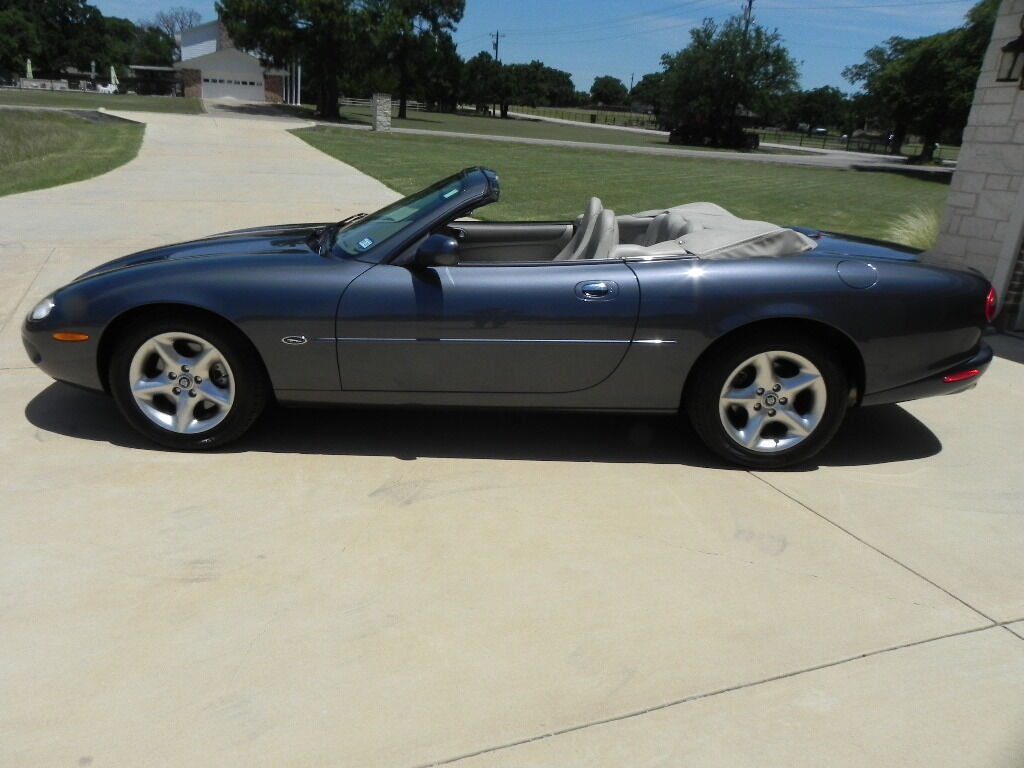 Jaguar XK