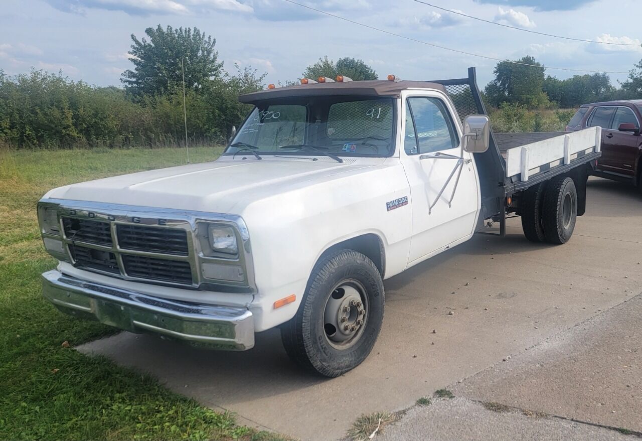 Dodge D-Series