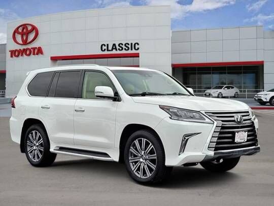 Lexus LX