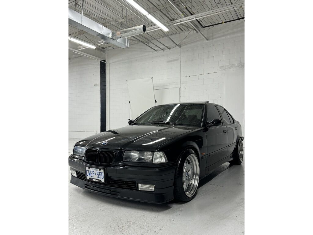 BMW 328i