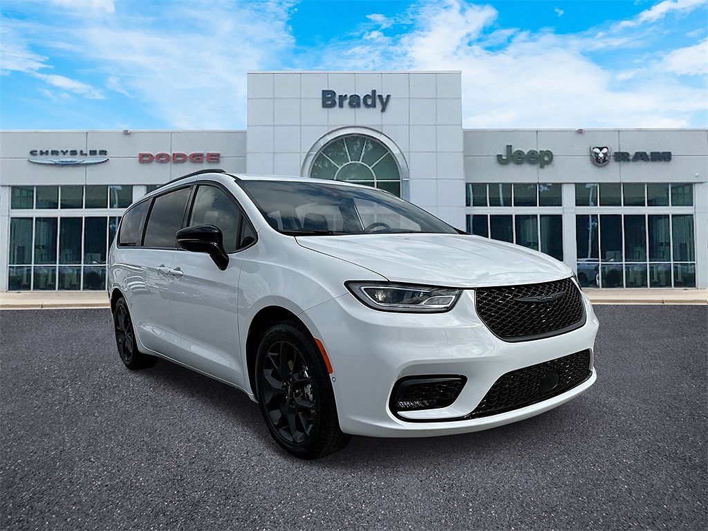 2024 CHRYSLER Pacifica