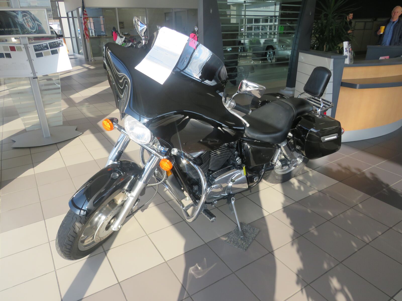 Honda VT1100C2 (SHADOW SABRE)