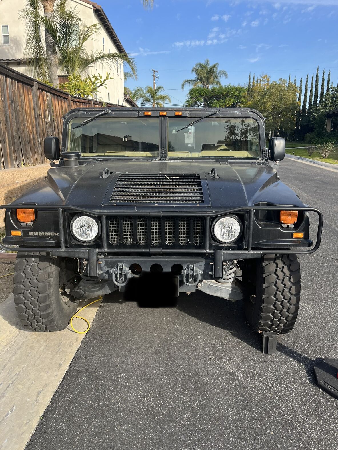 HUMMER H1