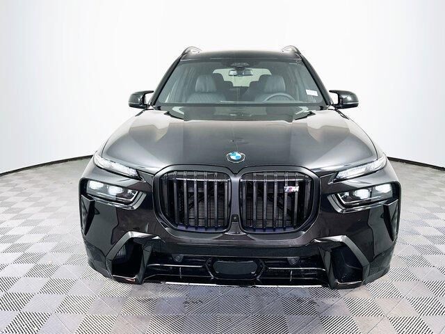2024 BMW X7