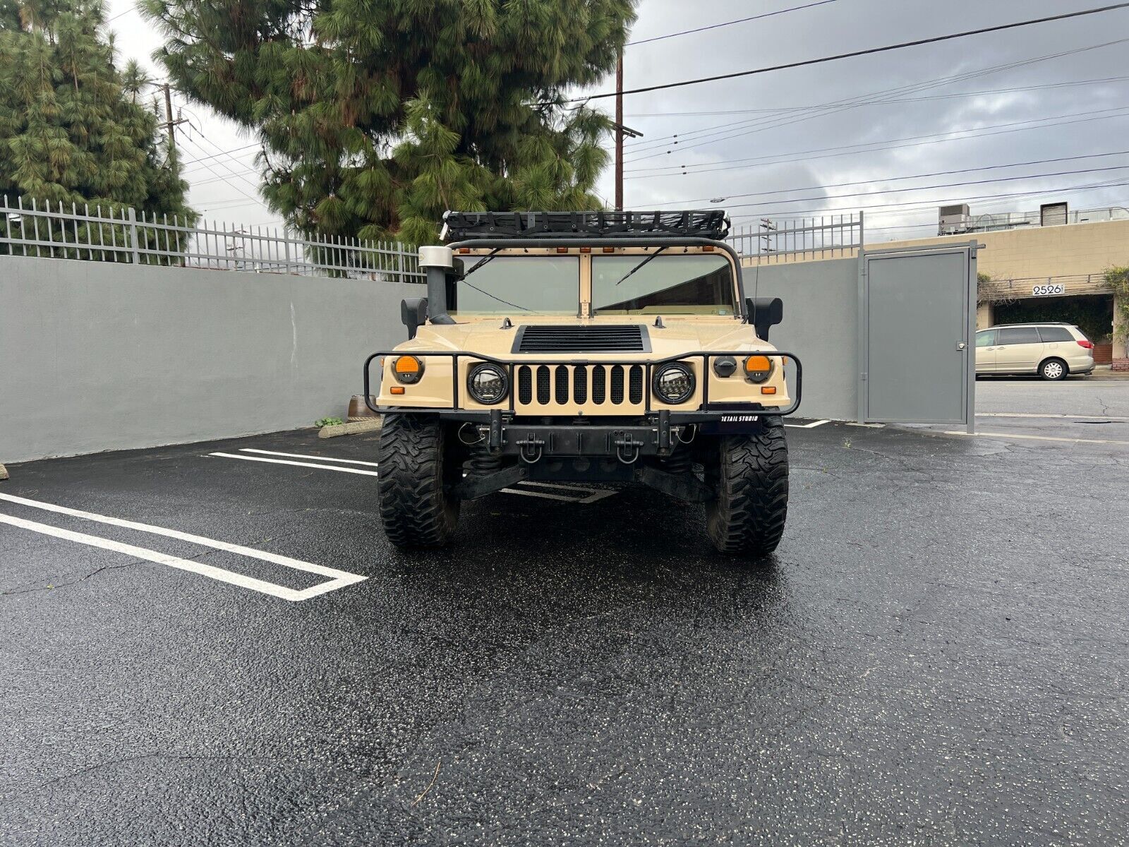 HUMMER H1